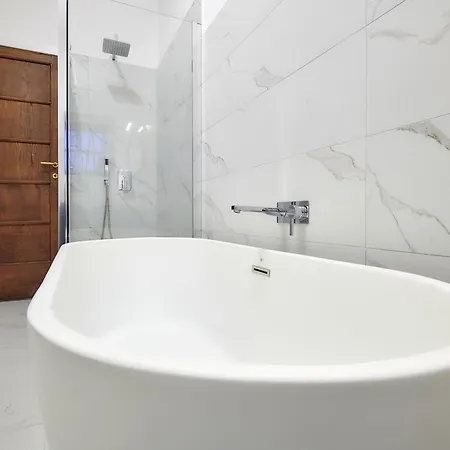 Scoglio With Private Hot Tub And Air Conditioning *